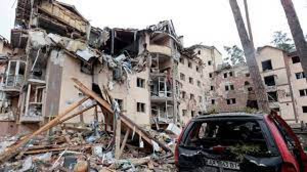 यूक्रेन: रूसी हमलों के एक सप्ताह बाद धमाकों से फिर दहला कीव