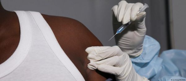 युगांडा के लिए अब सीरम इंस्टीट्यूट बनाएगा इबोला वैक्सीन