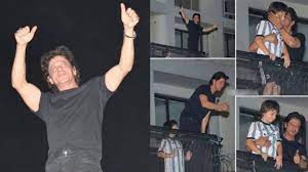 शाहरुख खान के 57वें जन्मदिन पर आधी रात को प्रशंसकों ने बधाई दी