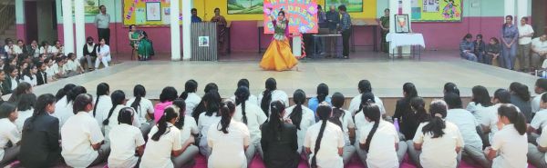 ज्ञान गंगा में मनाया बाल दिवस