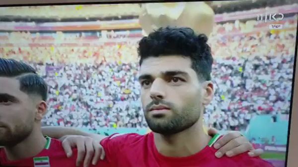 फ़ीफ़ा वर्ल्ड कप: महसा आमिनी के समर्थन में राष्ट्रगान के समय खामोश रहे ईरान के खिलाड़ी