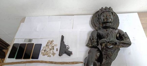पुलिस ने 2 करोड़ में किया व्यापारी बनकर सौदा, गिरफ्त में आए मूर्ति चोरी के आरोपी