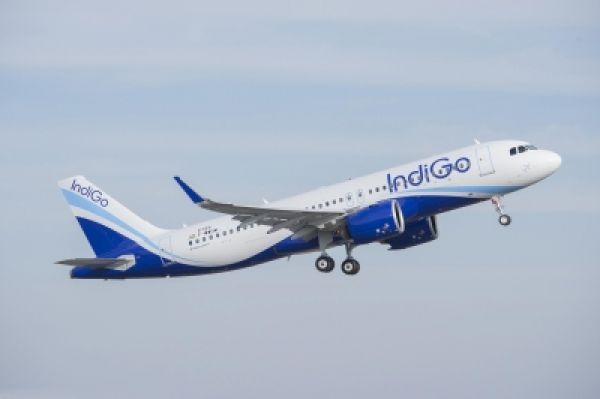 इंडिगो ने यात्रियों को उड़ान से 3.5 घंटे पहले हवाई अड्डे पर पहुंचने की दी सलाह