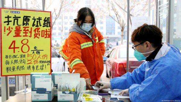 हालात नाजुक, शंघाई में 1.25 करोड़ हो सकते हैं संक्रमित