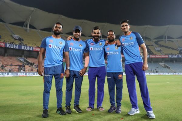 श्रीलंका के ख़िलाफ़ 'विराट' जीत के भारतीय क्रिकेट के लिए मायने क्या हैं