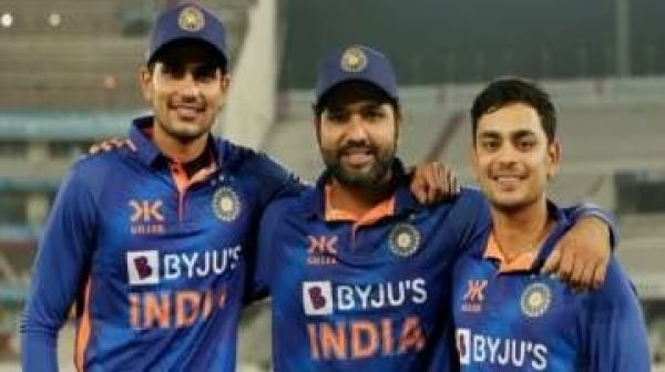 भारतीय टीम पर धीमी ओवर गति के लिये मैच फीस का 60 प्रतिशत जुर्माना लगा