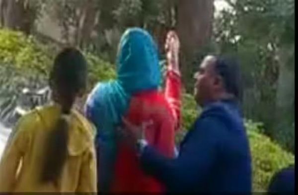 मंत्री के घर से महिला को जबरदस्ती बाहर निकाले जाने का वीडियो वायरल