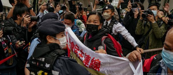 हांगकांग: सिक्यॉरिटी लॉ के सबसे बड़े मुकदमे पर दुनिया की नजर
