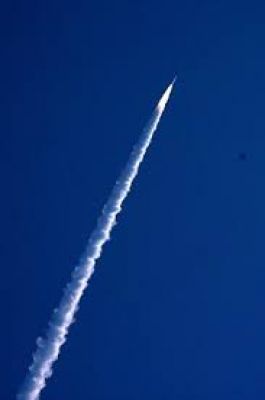 इसरो ने एसएसएलवी की सफलता के साथ लघु उपग्रह प्रक्षेपण बाजार में कदम रखा