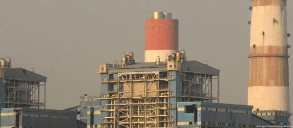 भारत: कोयला आधारित संयंत्रों को बिजली उत्पादन बढ़ाने का आदेश