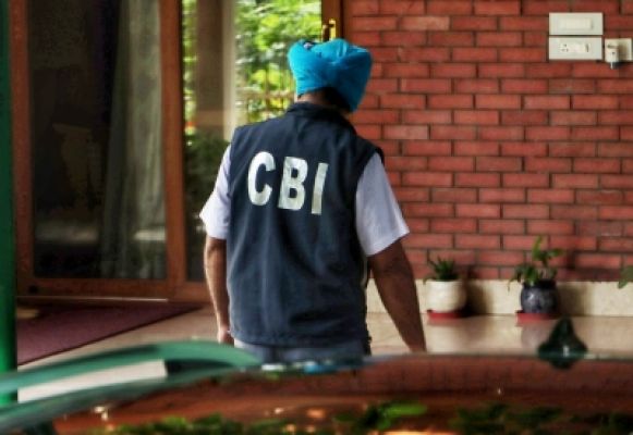 सीबीआई ने रिश्वत मामले में वरिष्ठ बागवानी अधिकारी को किया गिरफ्तार