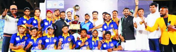 फिल फाइटर्स बिलासपुर को हरा रायपुर केपिटल्स बनी चैंपियन