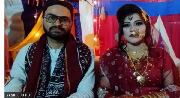 पाकिस्तान के ये दूल्हा-दुल्हन शादी के बाद प्रदर्शन क्यों करने लगे