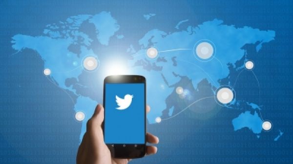 ब्लू यूजर्स के लिए वेरिफिकेशन प्रोसेस को बदल रहा ट्विटर: रिपोर्ट