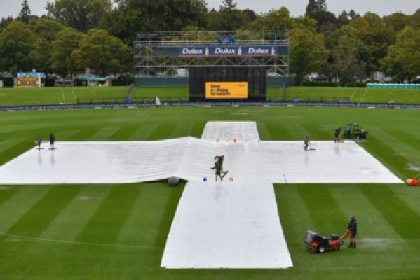 लगातार बारिश से दूसरा वनडे रद्द, श्रीलंका की उम्मीदों को झटका