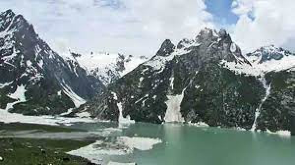 हिमालयी ग्लेशियर अलग गति से पिघल रहे : सरकार ने संसदीय समिति को बताया