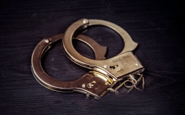 यूपी में माता-पिता की हत्या के आरोप में 15 वर्षीय लड़की गिरफ्तार