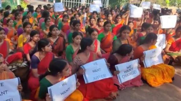 कलाक्षेत्र: चेन्नई की छात्राओं ने शिक्षकों पर लगाया यौन उत्पीड़न का आरोप, क्या है मामला?