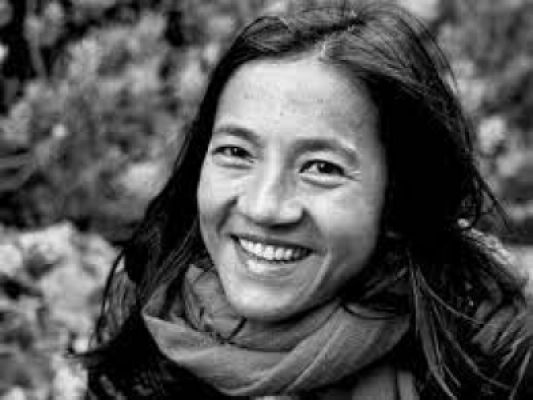तिब्बती फिल्म निर्माता वांगमो ने अंतर्राष्ट्रीय फिल्म समारोह में जीता शीर्ष पुरस्कार