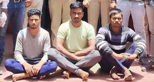 ड्रग पैडलर दो साथियों संग दुर्ग में गिरफ्तार 