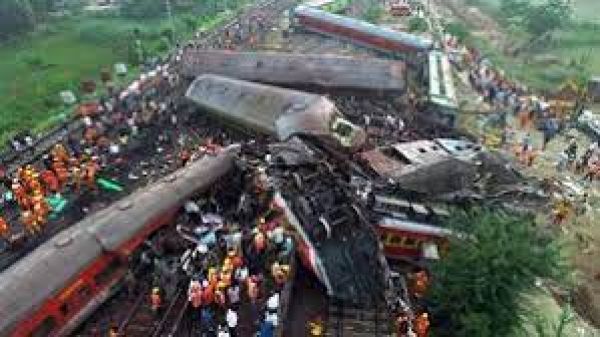 ओडिशा: मुख्यमंत्री पटनायक ने भीषण ट्रेन हादसे के मद्देनजर एक दिवसीय राजकीय शोक की घोषणा की