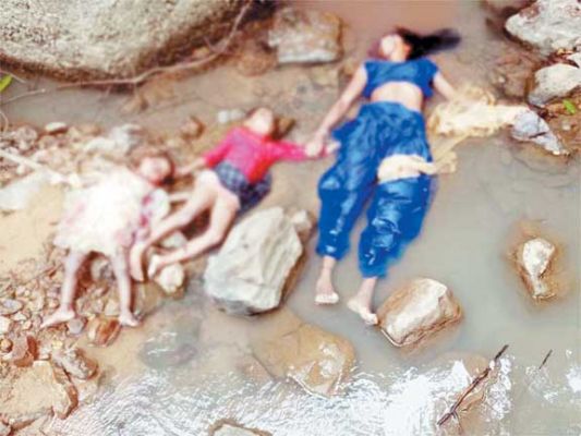 नदी में महिला व दो बच्चों की मिली लाश