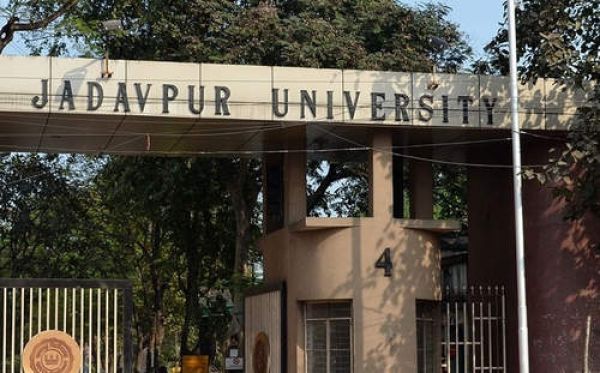जादवपुर विश्वविद्यालय में रैगिंग से जुड़ी मौत मामले में चार और गिरफ्तार