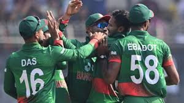 एशिया कप शुरू होने से पहले बांग्लादेश टीम को लगा झटका