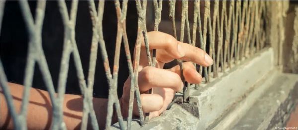 बुनियादी अधिकारों से महरूम हैं भारत की महिला कैदी