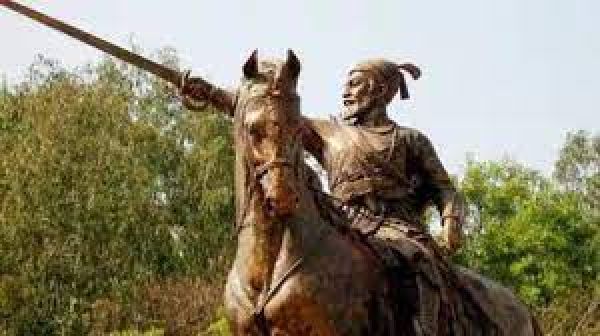 जिस ’वाघ नख’ से शिवाजी ने अफजल खान को मारा था, उसे ब्रिटेन से भारत लाया जाएगा