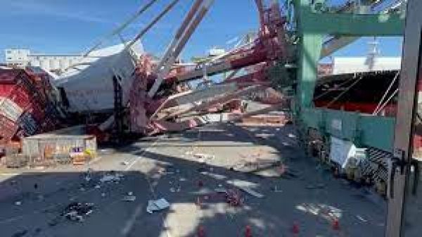 चीन में पुल निर्माणस्थल पर क्रेन गिरने से छह कामगारों की मौत