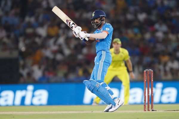 मोहाली वनडेः भारत ने ऑस्ट्रेलिया को 5 विकेट से हराया