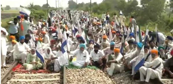 पंजाब में किसानों का तीन दिन का 'रेल रोको आंदोलन', ट्रेन यातायात प्रभावित