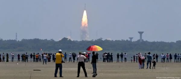 आसमान छूने को बेकरार भारत का निजी अंतरिक्ष उद्योग