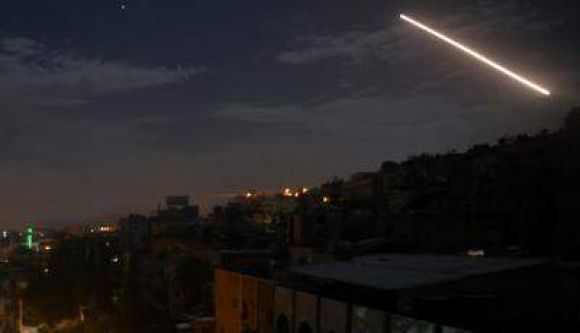 सीरिया के अलेप्पो हवाईअड्डे पर इजरायल ने फिर दागी मिसाइल