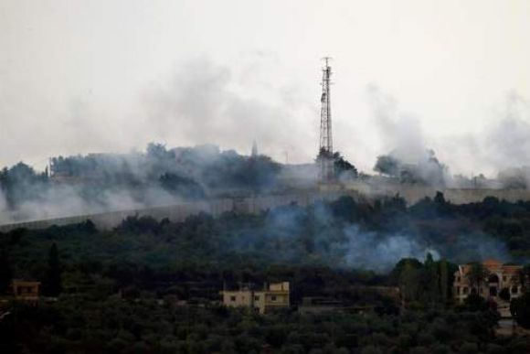 लेबनान में इज़रायली हमलों में एक हिज़्बुल्ला लड़ाके, दो नागरिकों की मौत