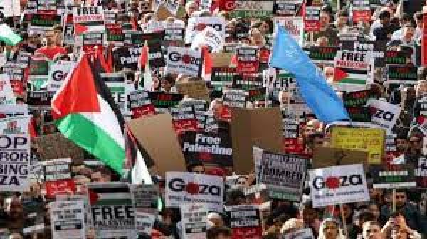 ब्रिटेन: फलस्तीन समर्थक विरोध प्रदर्शन के दौरान चार पुलिस अधिकारी घायल, 29 प्रदर्शनकारी गिरफ्तार