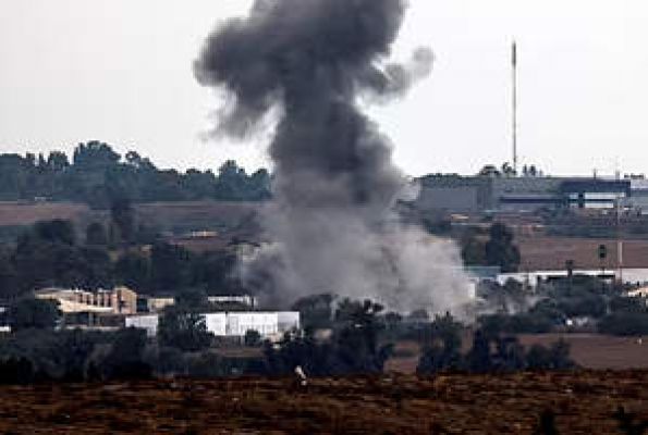 आईडीएफ के लड़ाकू विमानों ने लेबनान में हिजबुल्ला के आतंकी ढांचे पर बम बरसाये 