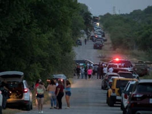 टेक्सास में कार दुर्घटना में प्रवासियों सहित सात लोगों की मौत