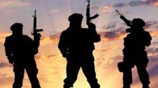 पाकिस्तान के खैबर पख्तूनख्वा प्रांत में तीन आतंकवादी ढेर, एक सैनिक की भी मौत