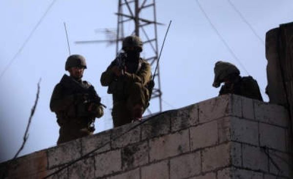 इज़राइली सेना ने वेस्ट बैंक में 3,000 से अधिक फ़िलिस्तीनियों को किया गिरफ़्तार