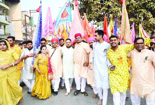 खाटू श्याम जन्मोत्सव पर 26वीं निशान यात्रा रजत उत्सव, ढोल नगाड़ों संग निकाली शोभायात्रा