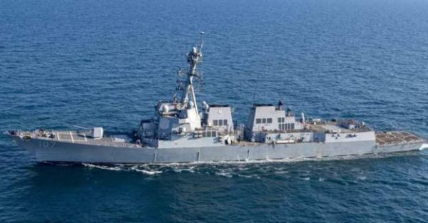 अमेरिकी नौसेना ने लाल सागर में जहाज पर हमले के बाद हूती लड़ाकों को मार गिराया