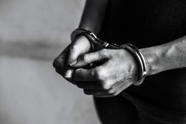 शामली में 6 लाख रुपये की चरस के साथ पांच तस्कर गिरफ्तार
