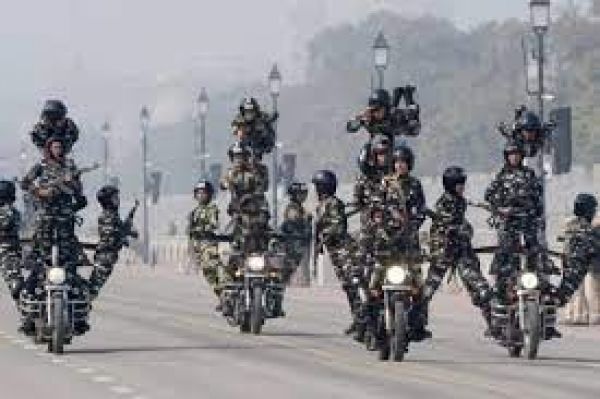 कर्तव्य पथ पर दिखी भारत की सैन्य शक्ति और महिला शक्ति की शानदार झलक