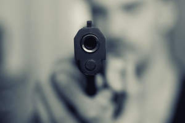 पुणे के होटल में प्रेमी ने की महिला तकनीकी विशेषज्ञ की गोली मारकर हत्या
