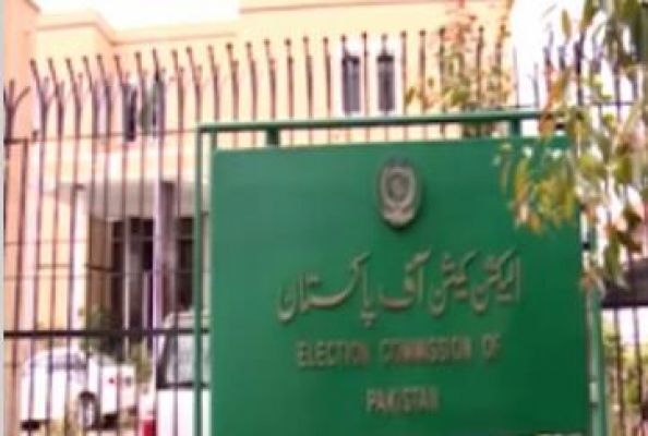 पाकिस्तान चुनाव आयोग ने आचार संहिता का उल्लंघन करने वाले न्य़ूज चैनलों को चेतावनी देने को कहा