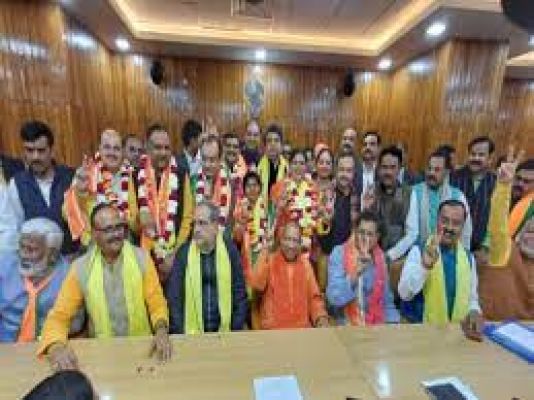 राज्यसभा चुनाव के लिए सात भाजपा प्रत्याशियों ने नामांकन दाखिल किया