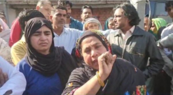 गाजियाबाद में पत्नी की गला काटकर की हत्या, बेटी और खुद को भी किया घायल, गंभीर हालत में अस्पताल में भर्ती