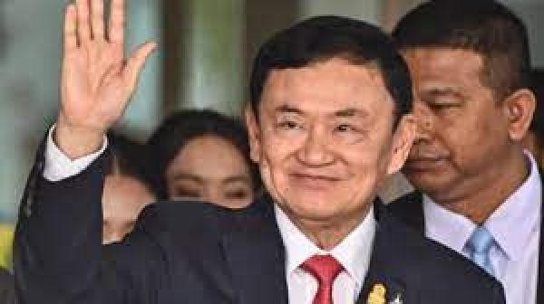 थाईलैंड के पूर्व प्रधानमंत्री पैरोल पर रिहा, भ्रष्टाचार के आरोप में हुई थी सज़ा